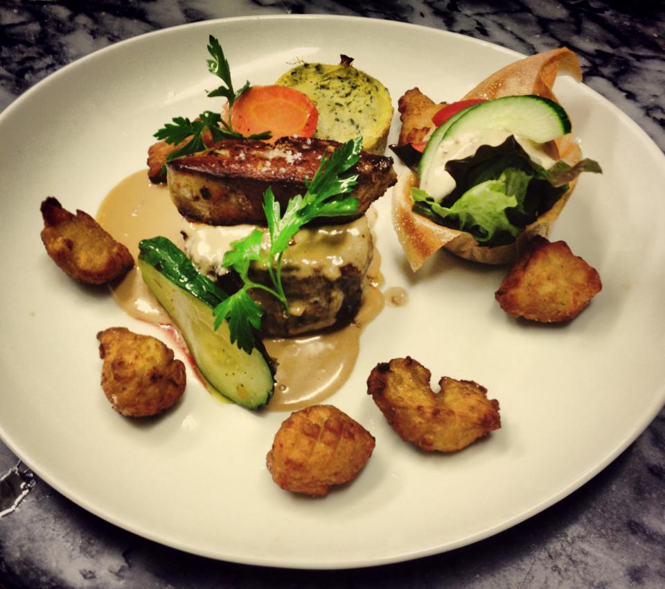 room service hotel le saint antoine